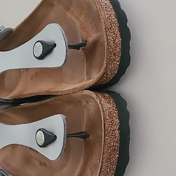 Birkenstock Gizeh Silver Thong Sandals Size 39/8 - Picture 6 of 10